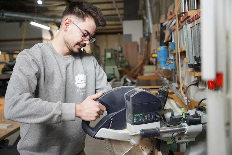 Bochum Schreinerei Nimz Mitarbeiter am Werk